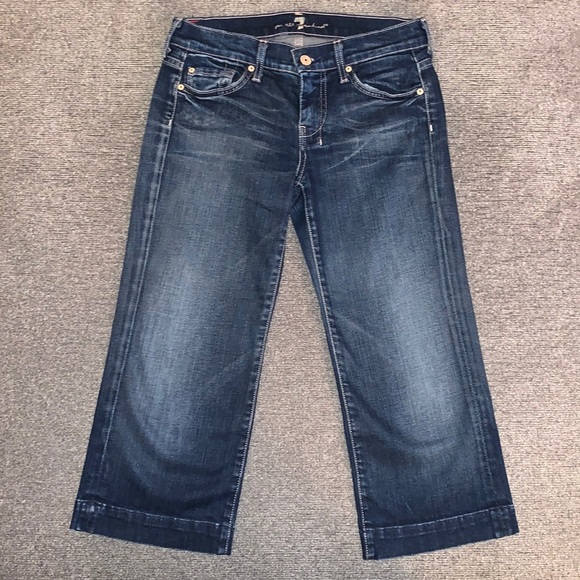 7 For All Mankind DOJO Capris - Picture 1 of 9